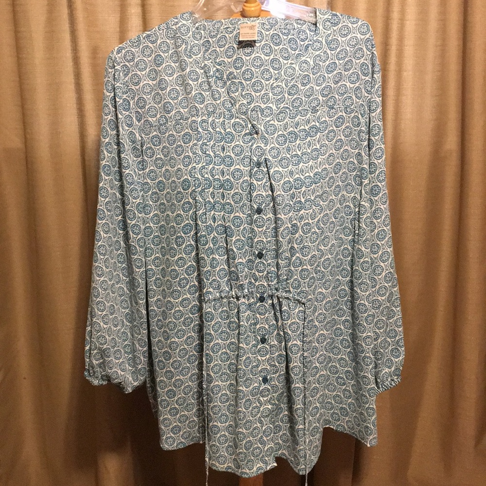 Long sleeve blouse